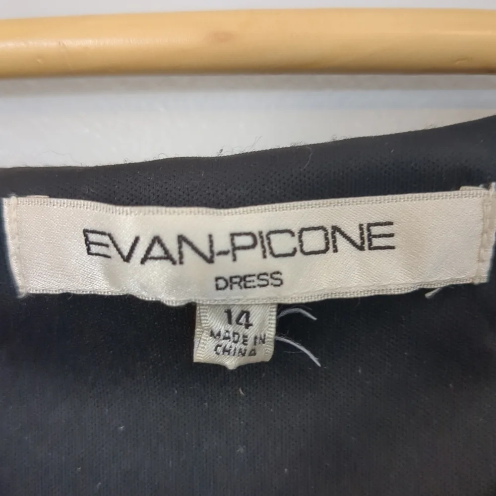 Evan Picone Elegant Red and Black Sleeveless Dress Womens Size 14 Summer - Picture 3 of 6